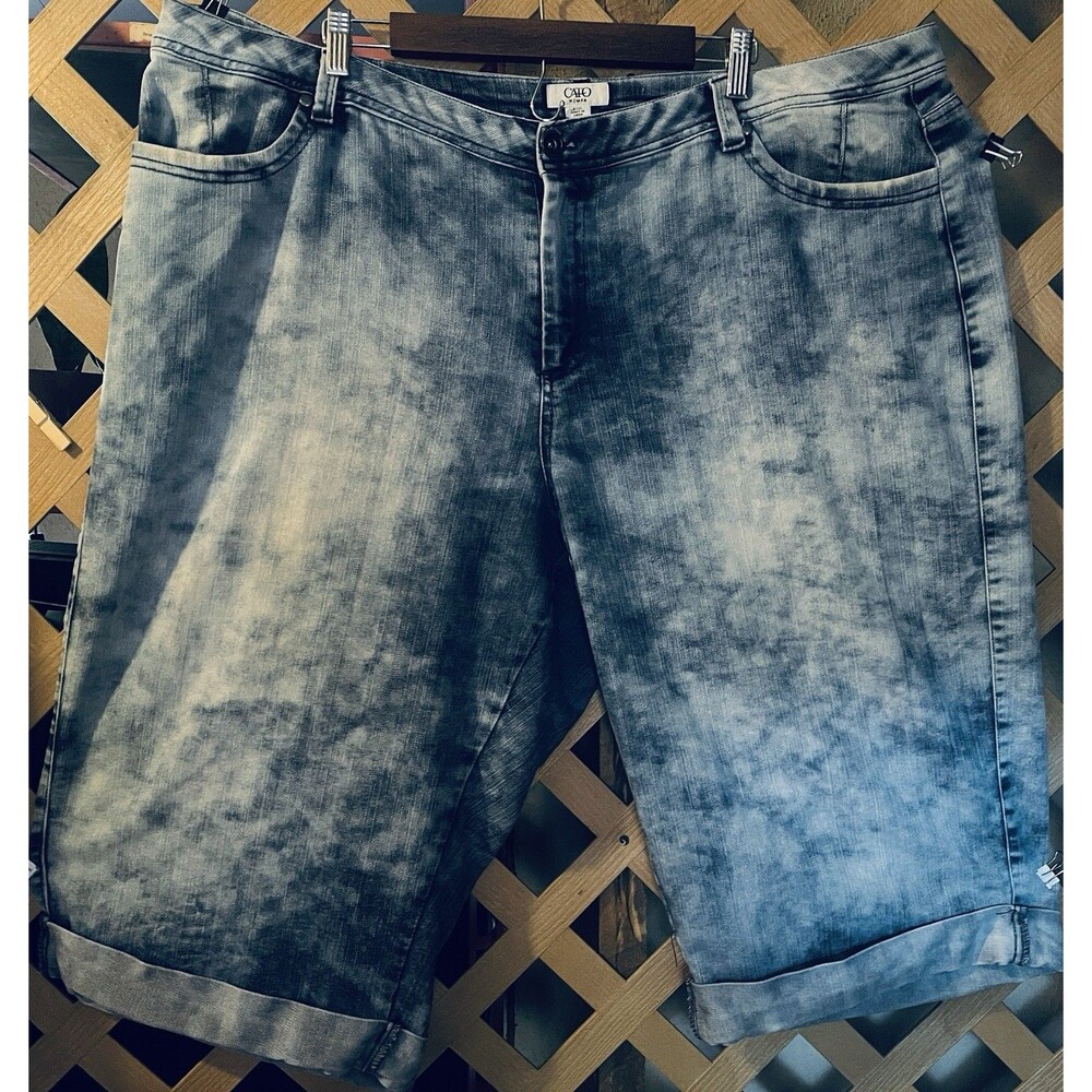 CATO Woman Stone-Washed Light Blue Wide Leg Denim Capri Jeans 24W